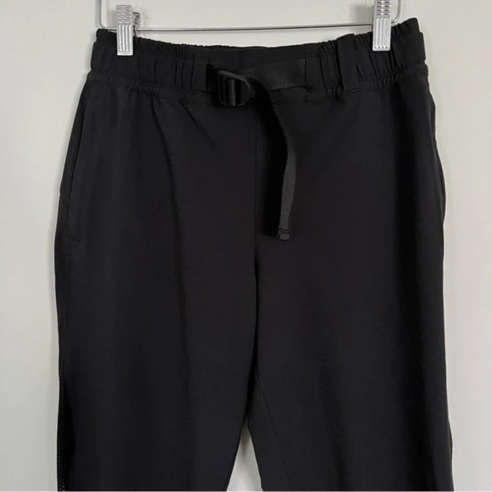 Athleta Quest Jogger Pants with Mesh Side Panel in Black, Size 0 NWOT